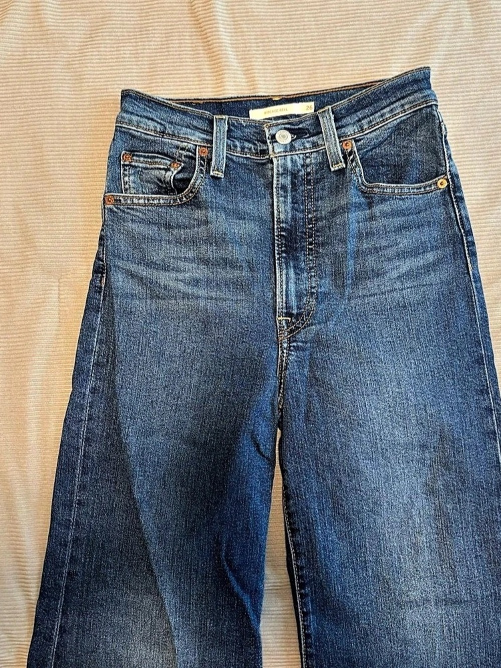 Levi's Ribcage Bell Jeans Boot Cut in Blue Waist 26